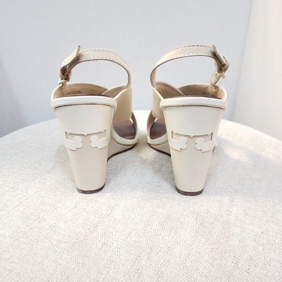 Tory Burch Tan Cross Straps Wedge Shoes - Picture 4 of 8